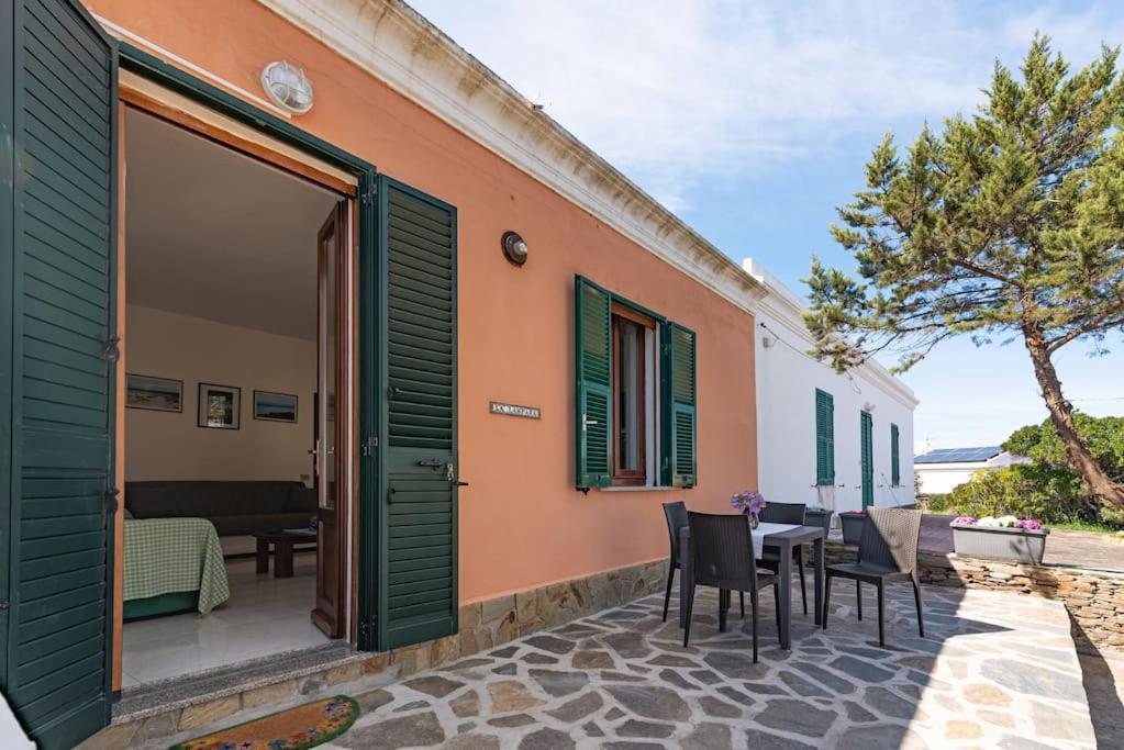 La Lampara - Casa Panoramica 4 Km Dalla Pelosa Стинтино Экстерьер фото