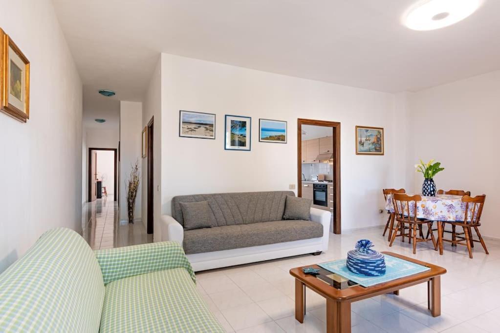 La Lampara - Casa Panoramica 4 Km Dalla Pelosa Стинтино Экстерьер фото
